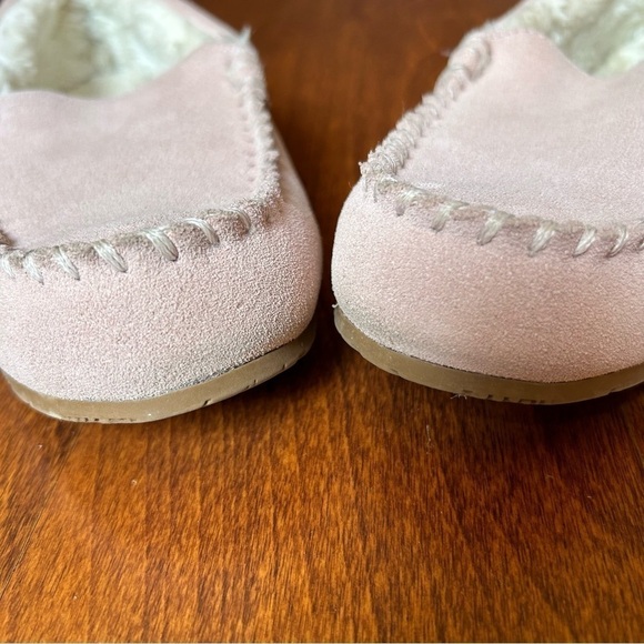 Lands’ End Cabincore Suede Moccasin Slippers, Washed Pink, Faux Fur Lined Size 6 - Picture 6 of 15